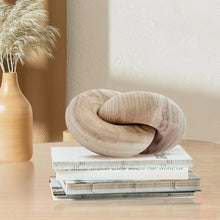 Load image into Gallery viewer, Rustic Rings Knot Table Decor