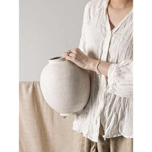 Load image into Gallery viewer, مزهرية ريفية من كلايبورن