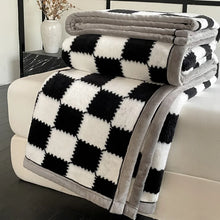 Load image into Gallery viewer, Checkered Premium Throw Blanket