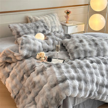 Load image into Gallery viewer, Gradient Fur Duvet Set