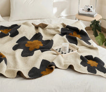 Load image into Gallery viewer, Spring Floral Throw Blankets