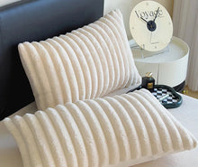 Load image into Gallery viewer, طقم لحاف سنو هافن