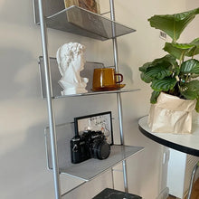 Load image into Gallery viewer, MoMo Display Shelf