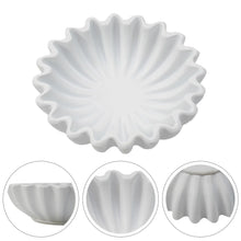 Load image into Gallery viewer, Minimal Ruffled Bowls