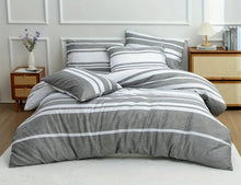 Load image into Gallery viewer, لحاف من الألياف الدقيقة بخطوط مطبوعة