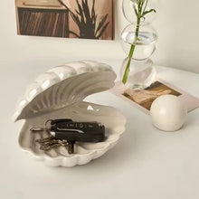 Load image into Gallery viewer, Lustre Shell Lamps