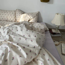 Load image into Gallery viewer, Lavender Blossom Duvet Set