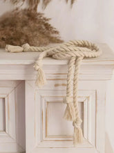 Load image into Gallery viewer, Rustic Knot Tieback