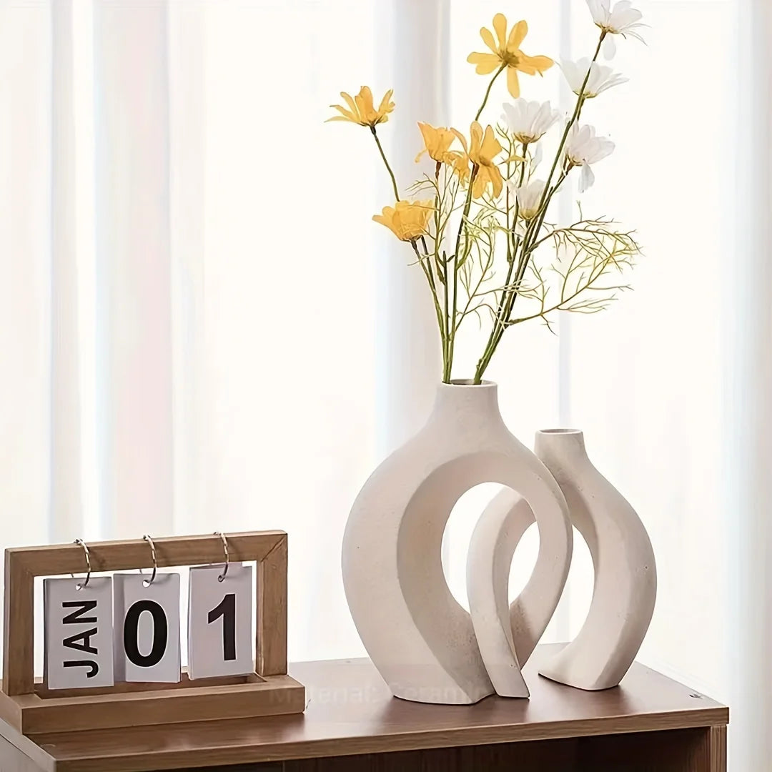 Hollow Horizon Vases