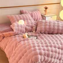 Load image into Gallery viewer, Gradient Fur Duvet Set