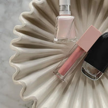 Load image into Gallery viewer, Minimal Ruffled Bowls