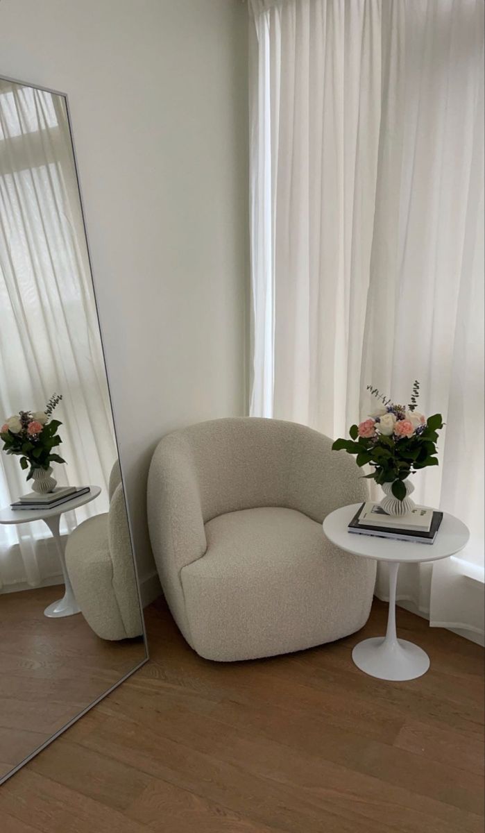 Nuva Barrel Accent Chair