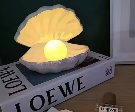 Lustre Shell Lamps