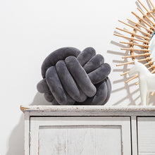 Load image into Gallery viewer, Plush Knotted Throws