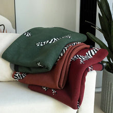 Load image into Gallery viewer, The Mob Wife Throw Blankets
