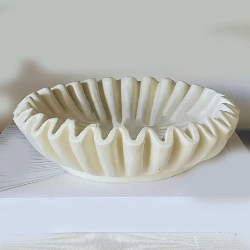 Minimal Ruffled Bowls