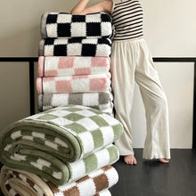 Load image into Gallery viewer, Checkered Premium Throw Blanket
