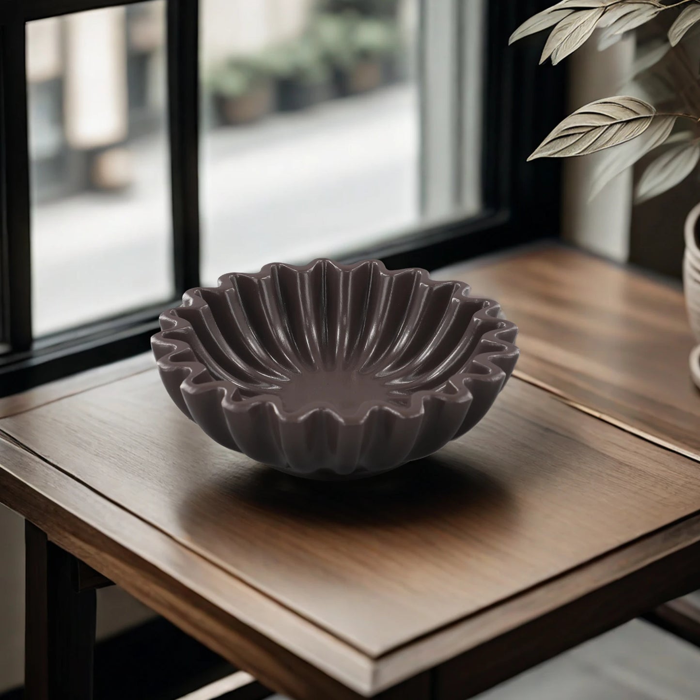 Minimal Ruffled Bowls