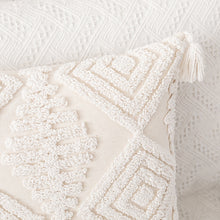 Load image into Gallery viewer, Jaccard Ivory Throw Pillows
